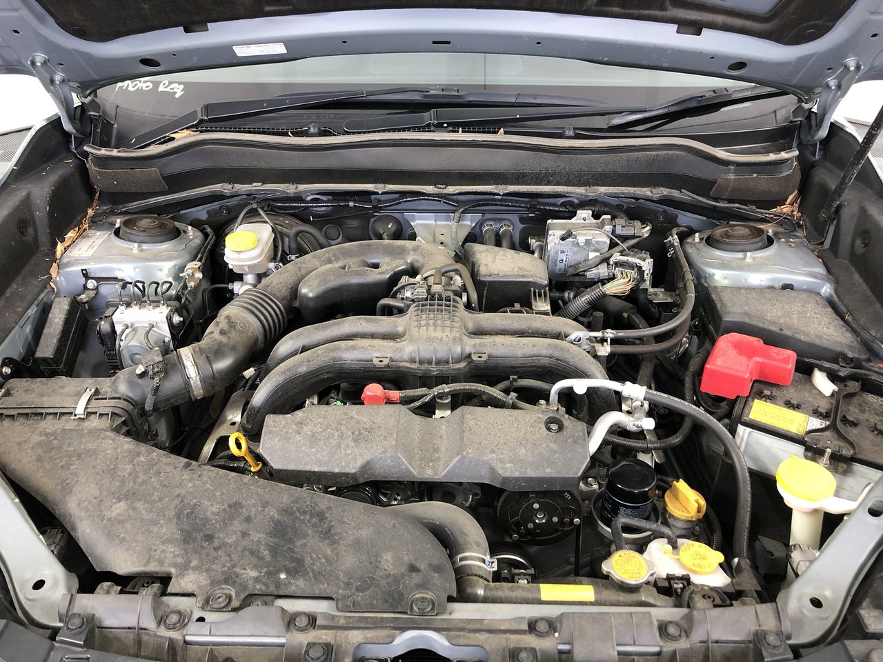 SENNHEISER Momentum 4 Wireless Headphones, Black. NB: Used.