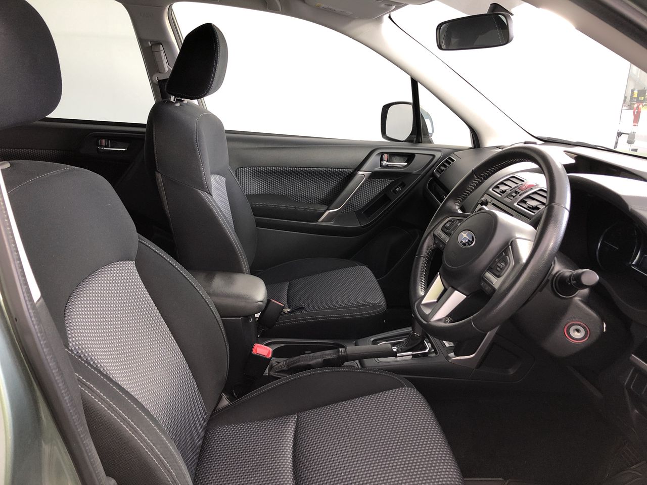 Arlo Essential Wireless Security Camera (3rd Gen - 2025 Release), 2K, Batte