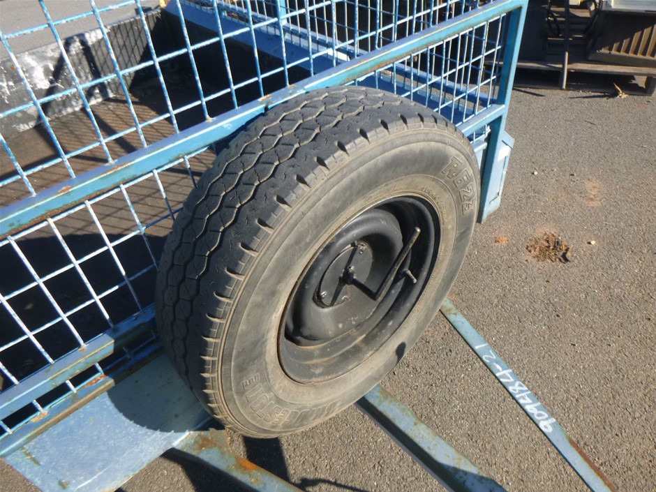 NIKE Pro Strong Multi-Wear Sleeves (2 pieces), Size 2XL-3XL, Black/White,