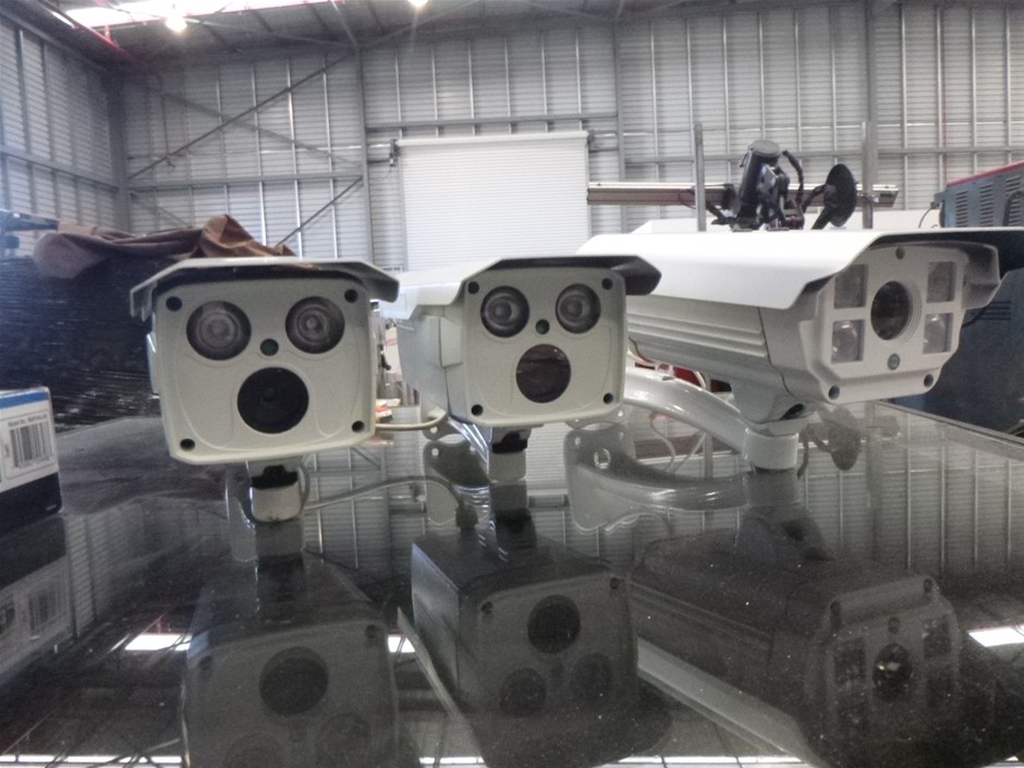 FIVE STAR Zipper Binder, 2 Inch 3-Ring Binder for School, Expansion Panel,