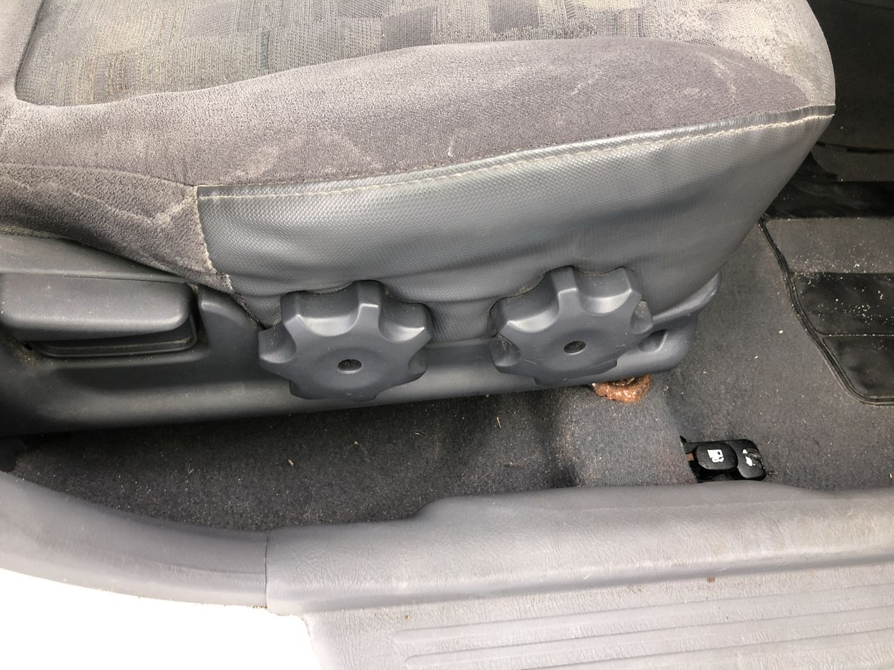 2015 Isuzu NPR 4 x 2 Pantech TrucK