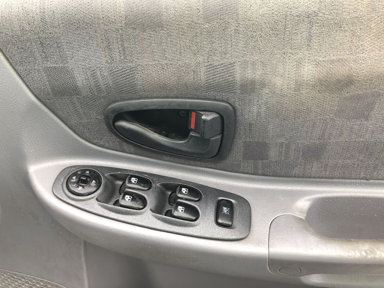 2015 Isuzu NPR 200 4 x 2 Pantech Truck