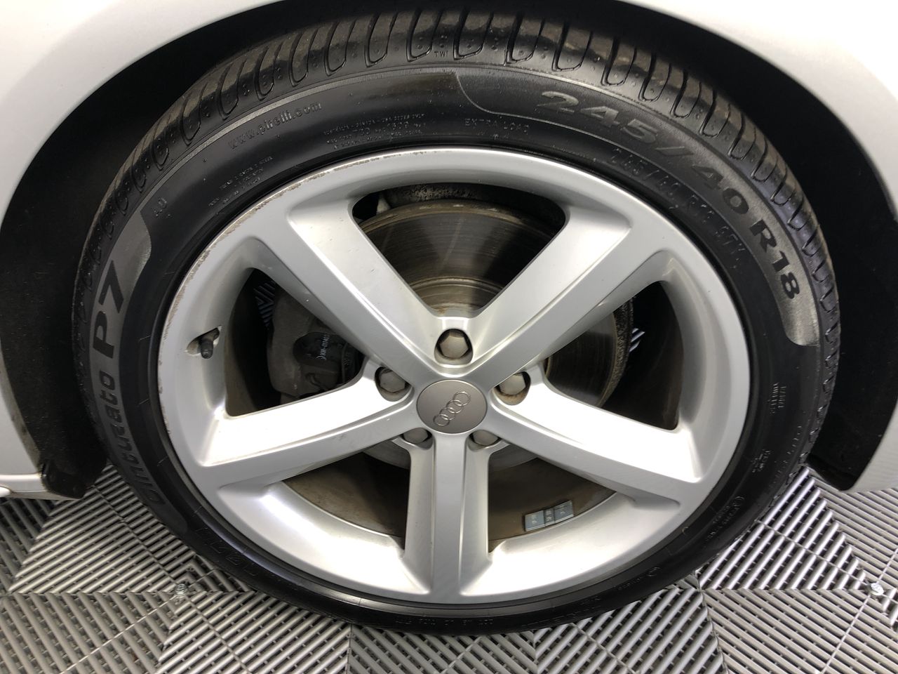 1966 Australia Silver Queen Elizabeth coin & 0.10 Xag silver bar x 4