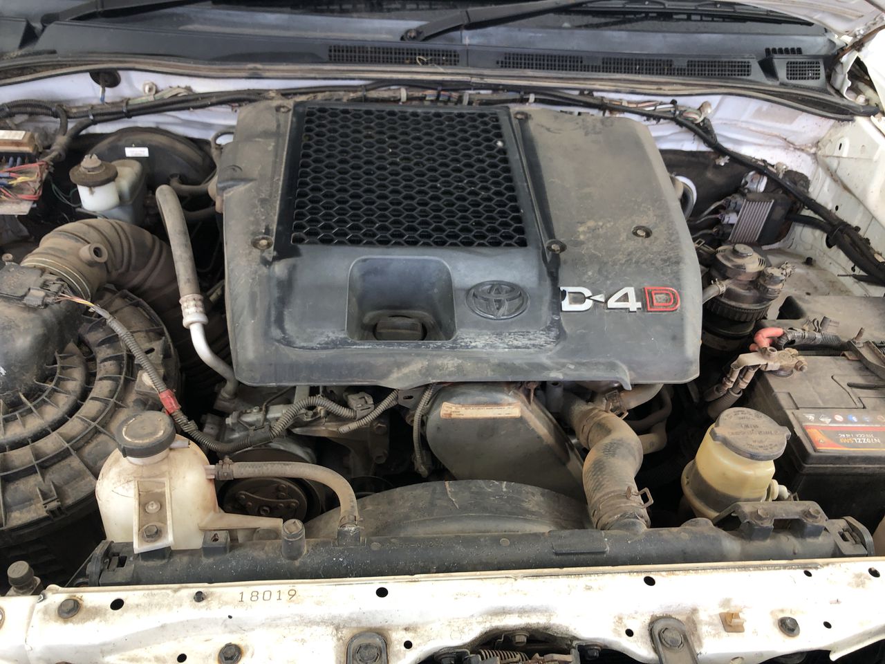 18k White Gold Filled, White Face Iced Out Diamond Quartz Wrist Watch