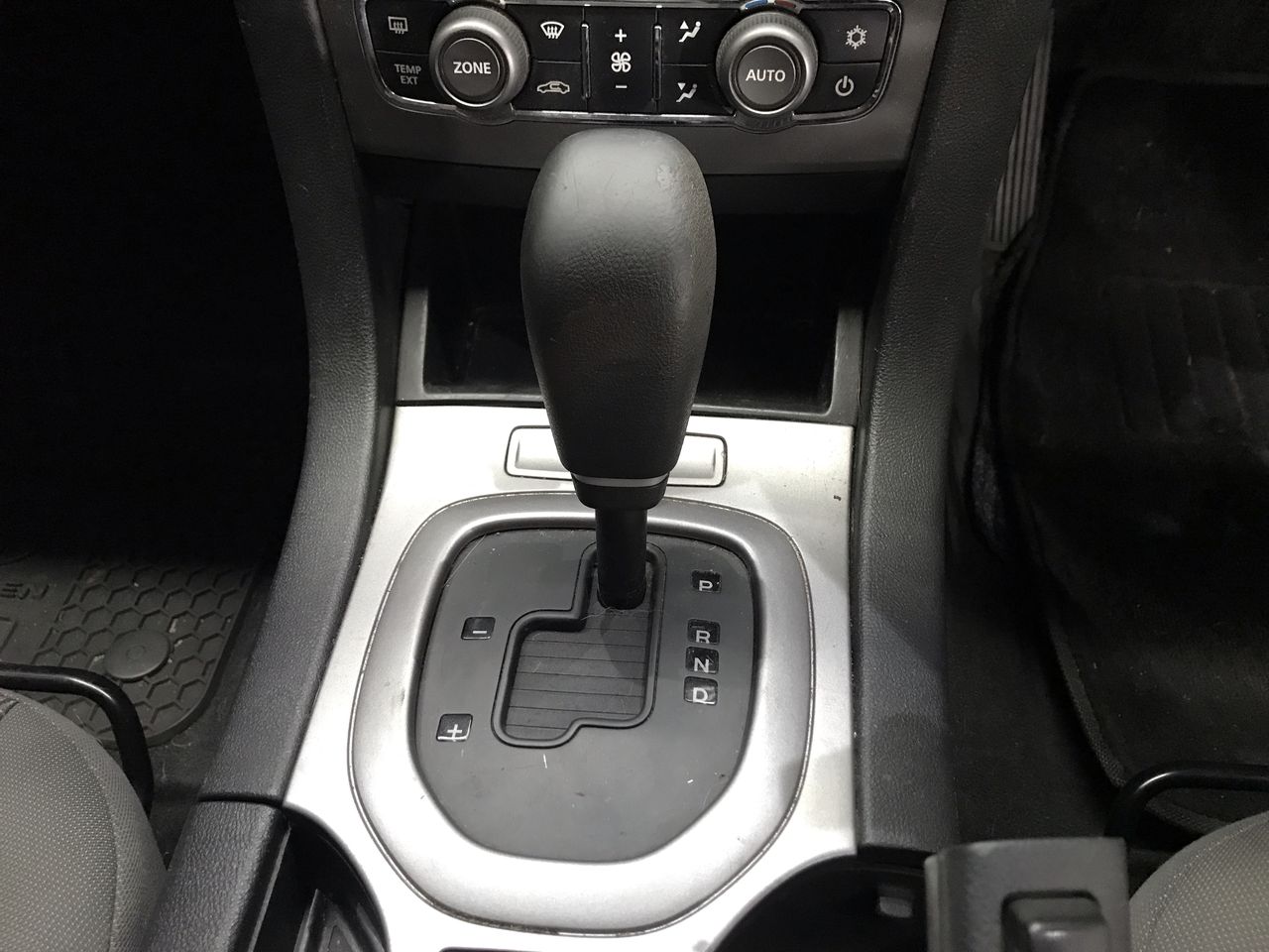 3 x TOYS: Star Wars Vintage Collection HK-47 & Revan (3.75 Inch 2-Pack) + A