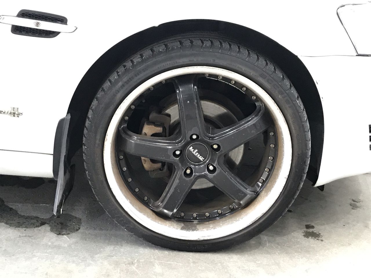 LAIFEN SE High-Speed Hair Dryer, White, 1HD12-G-AU-WH-002. NB: miinor use,