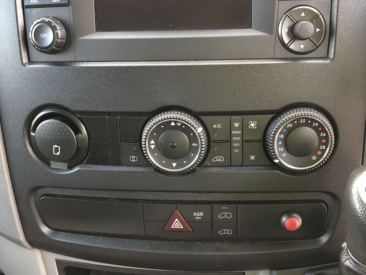 Cleanskin Chardonnay 2025 (12x 750mL) SA