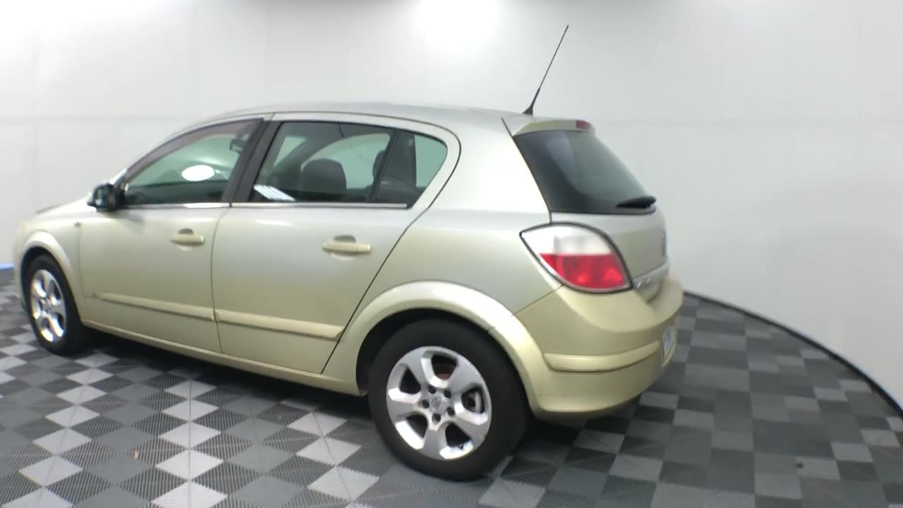 Jim Barry The Cover Drive Cabernet Sauvignon (6 x 750mL), SA.