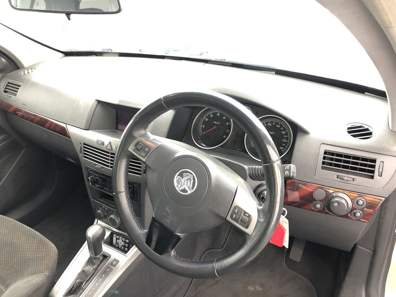 Lindeman's Bin 65 Chardonnay (6x 750mL).