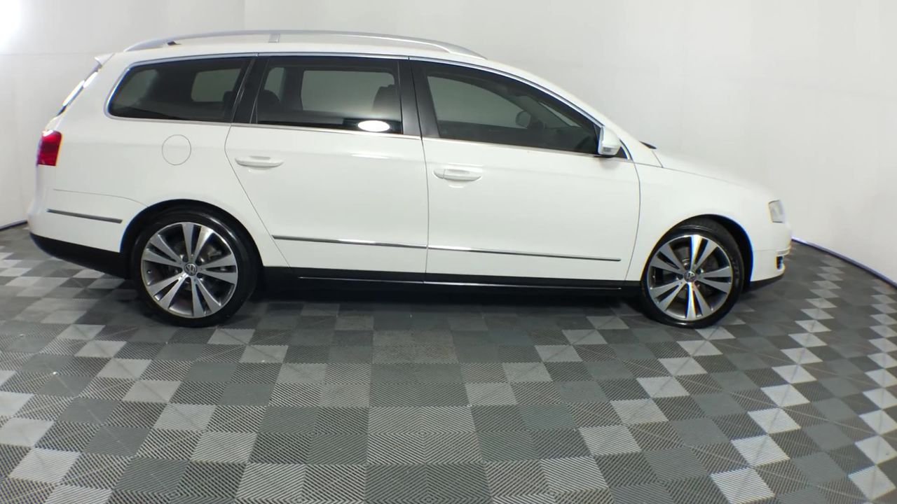 The Bowler Cleanskin Moscato 2024 (12x 750mL) SA