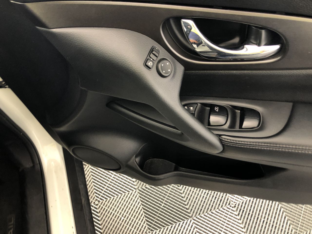 Casella Limited Release Cleanskin Shiraz 2013 (12x 750mL) Limstone Coast