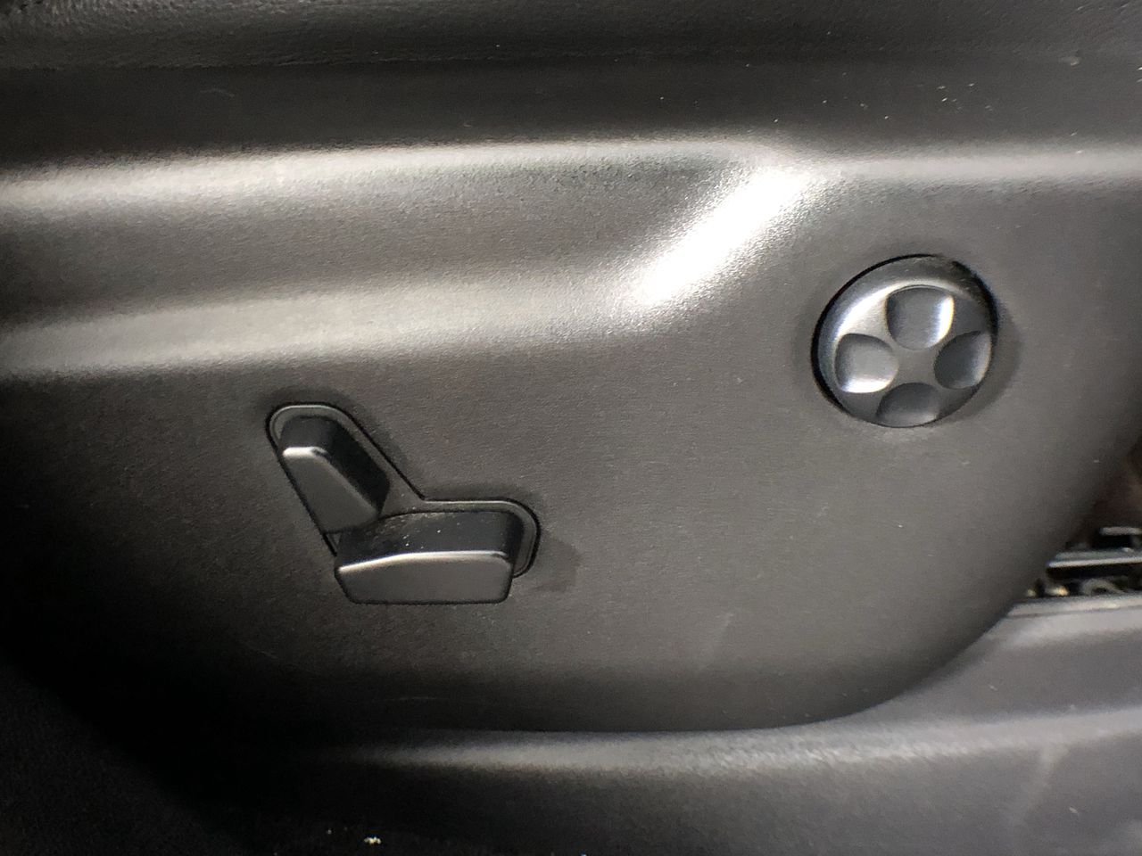 St Huberts The Stag Pinot Grigio (6x 750mL).