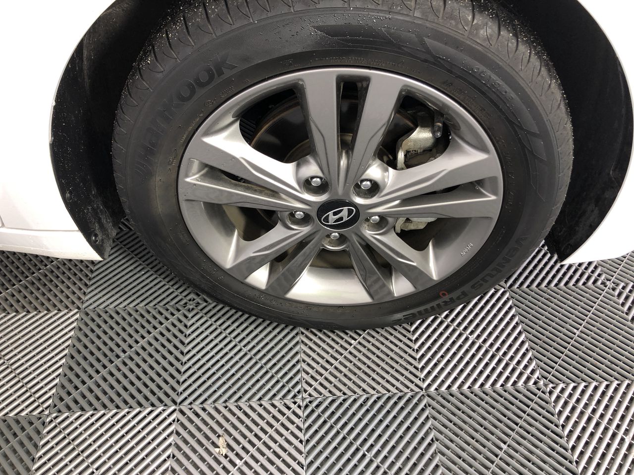 2000 Suzuki Baleno GL Automatic Hatchback