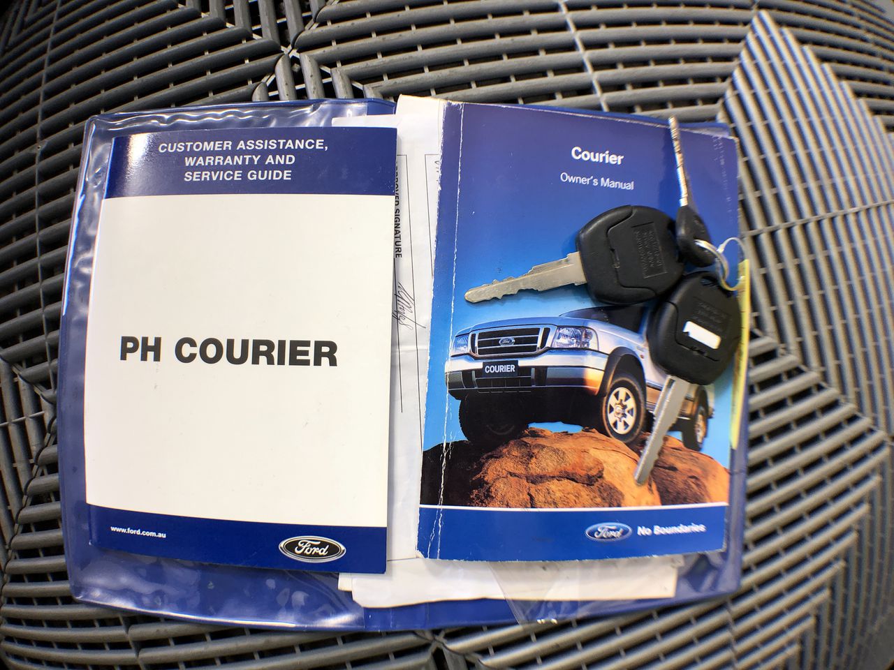 NEW XC Ford Cobra Colour Silver Stunner Coin with C.O.A. LTD