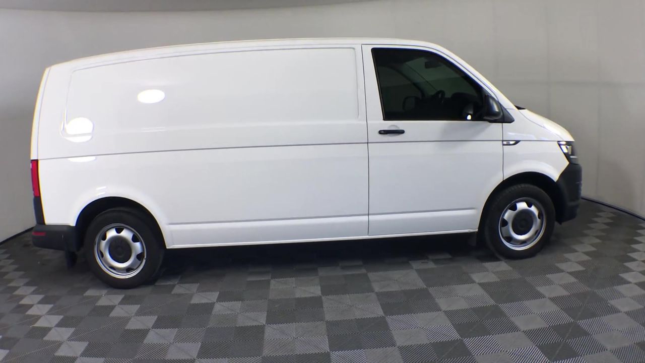 0.08  carat white round 5 diamonds