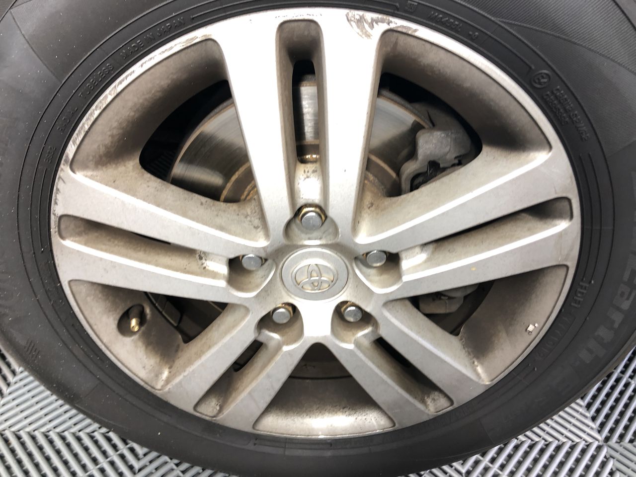 1.25 TCW varies white diamond round & other shape bulk lots