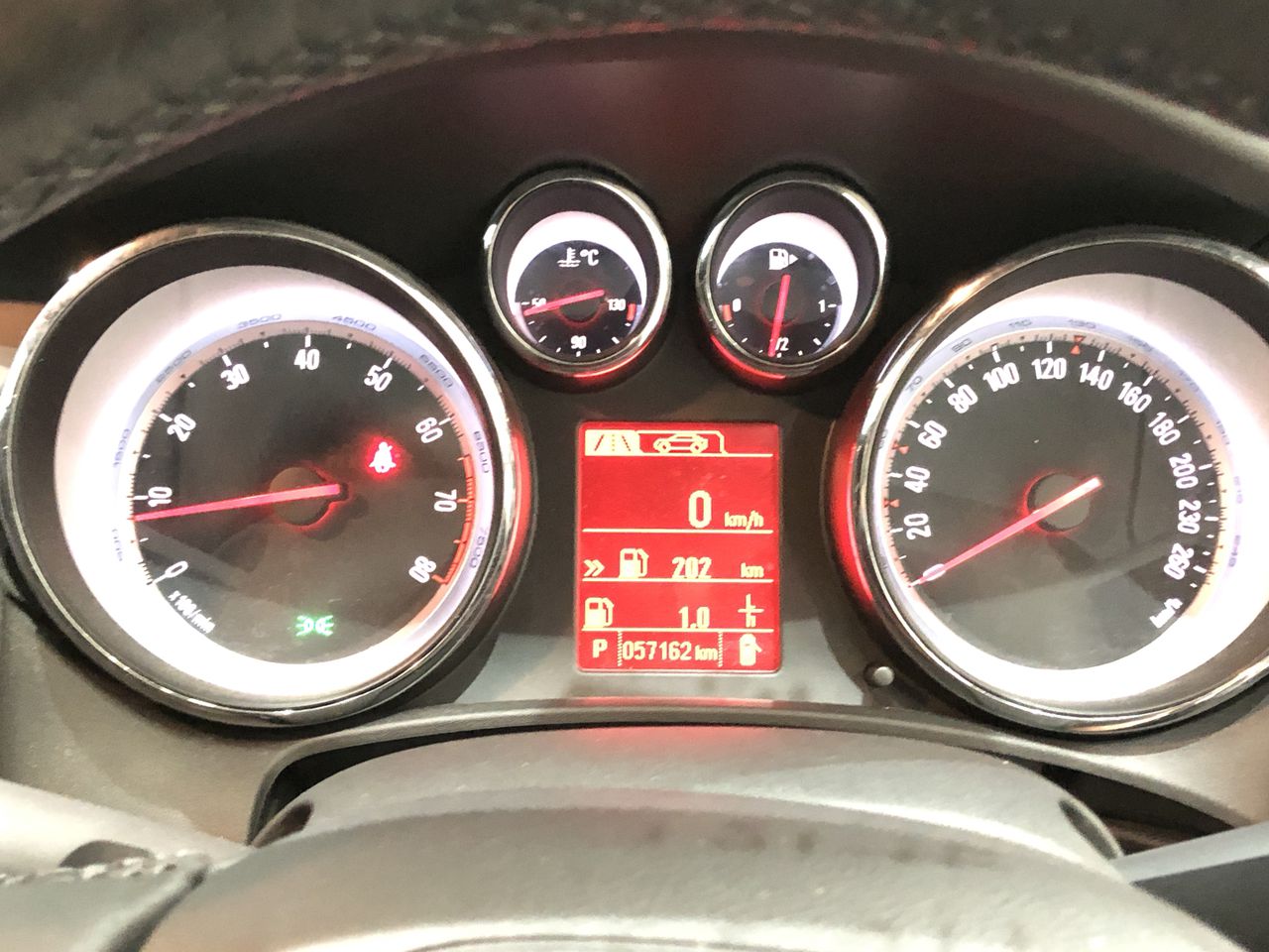 Portable Toilet - Fresh Water Flush - Burleigh Heads