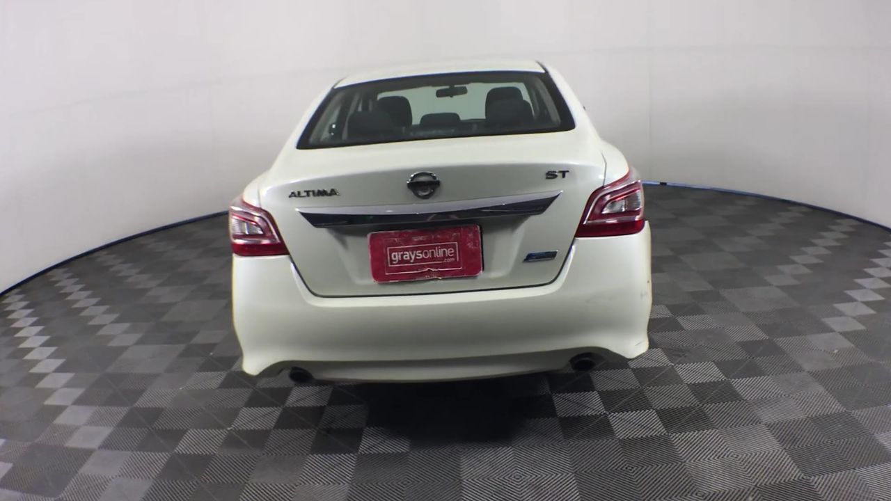 8x Assorted Refrigerators - Moranbah