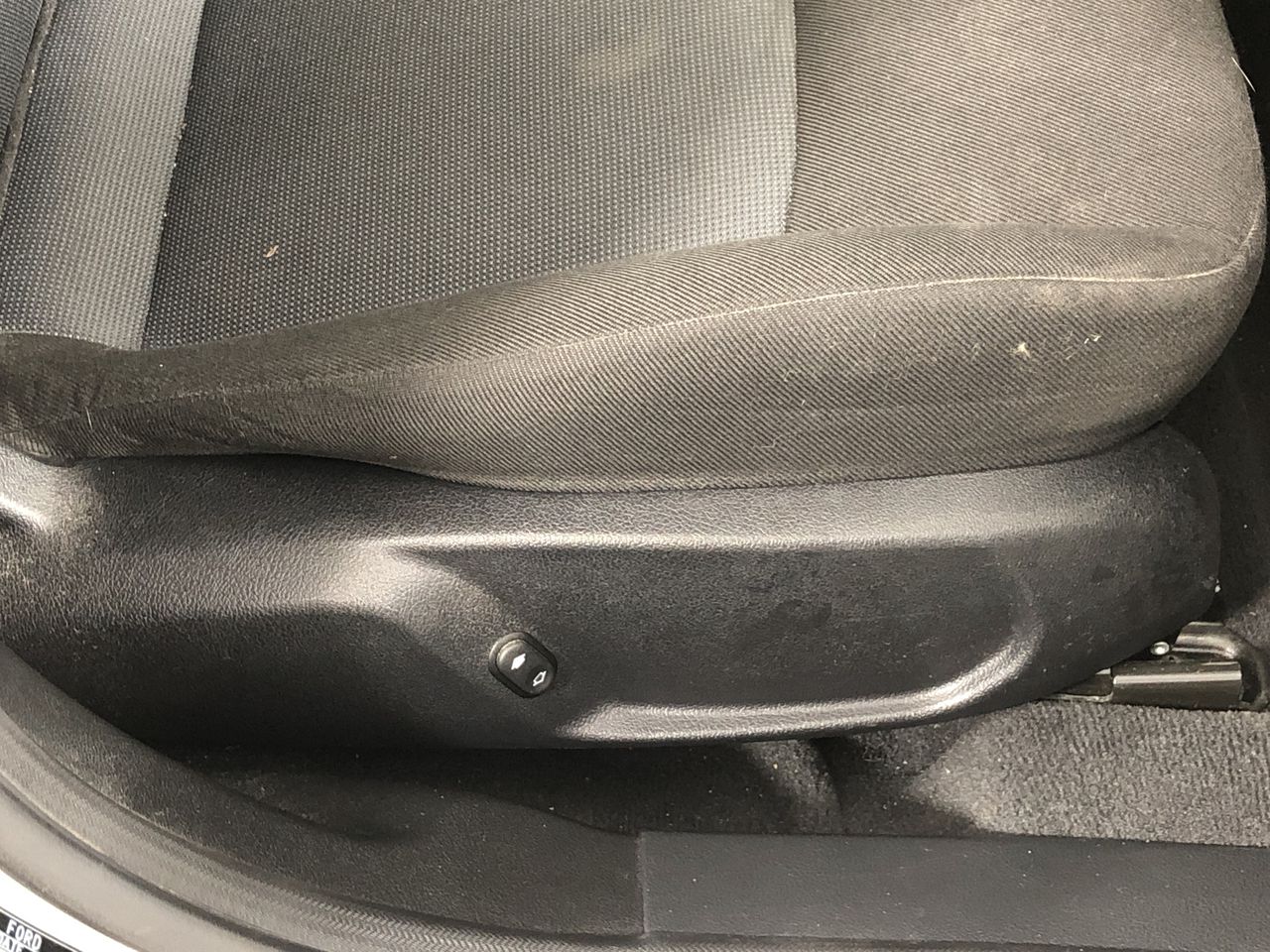 18K/ITALY Yellow Gold Filled bangle -(stamped 18K/ITALY)