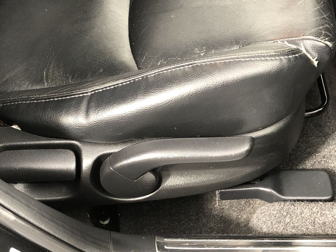 2023 $2 Matilda Light Green Coloured two dollar FIFA Soccer Coin Queen New