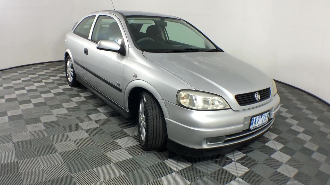 0.11 Carat white princess cut diamond pair