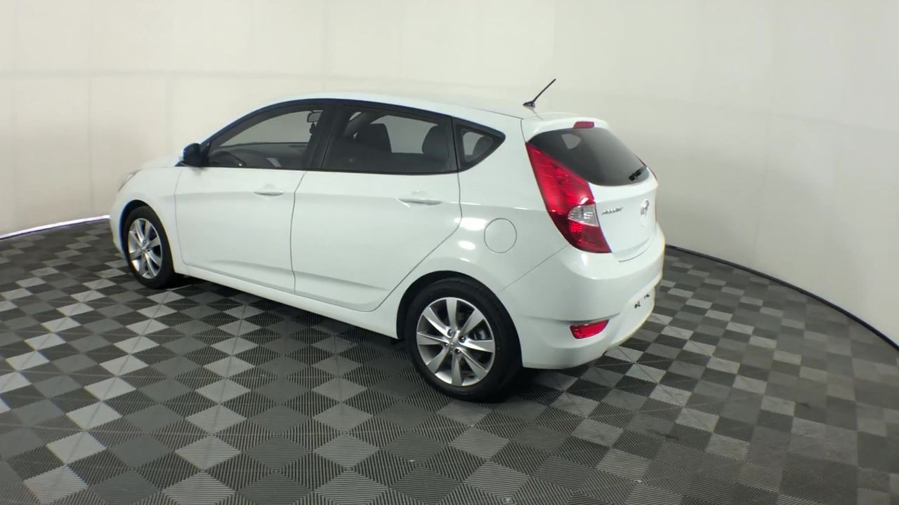 By The Vineyard Mixed Pack Pinot Grigio & Cab Merlot (12x 750mL). SEA.