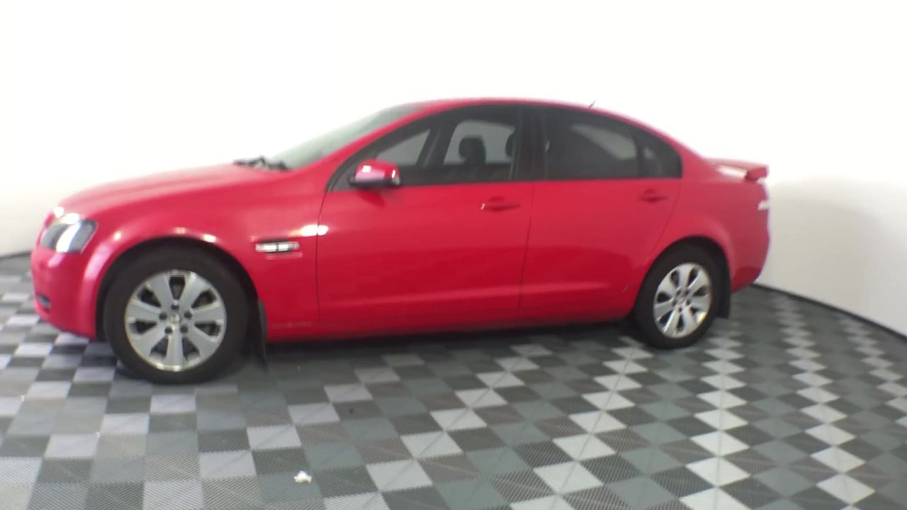 APPLE IPHONE 7 (A1778) Phone 32GB