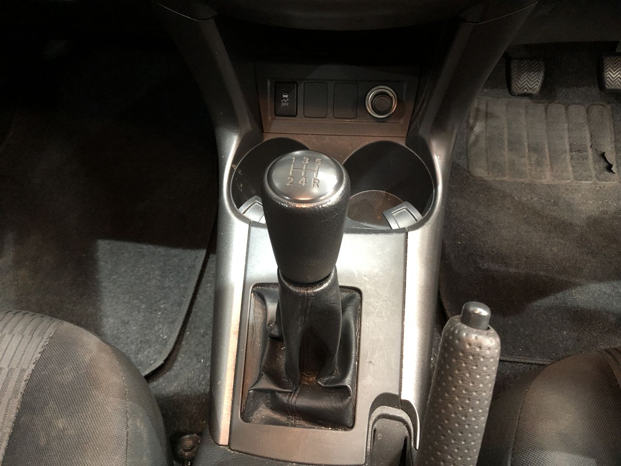 Duchesse De Paris Brut Blanc De Blancs NV (6x 750mL), France.