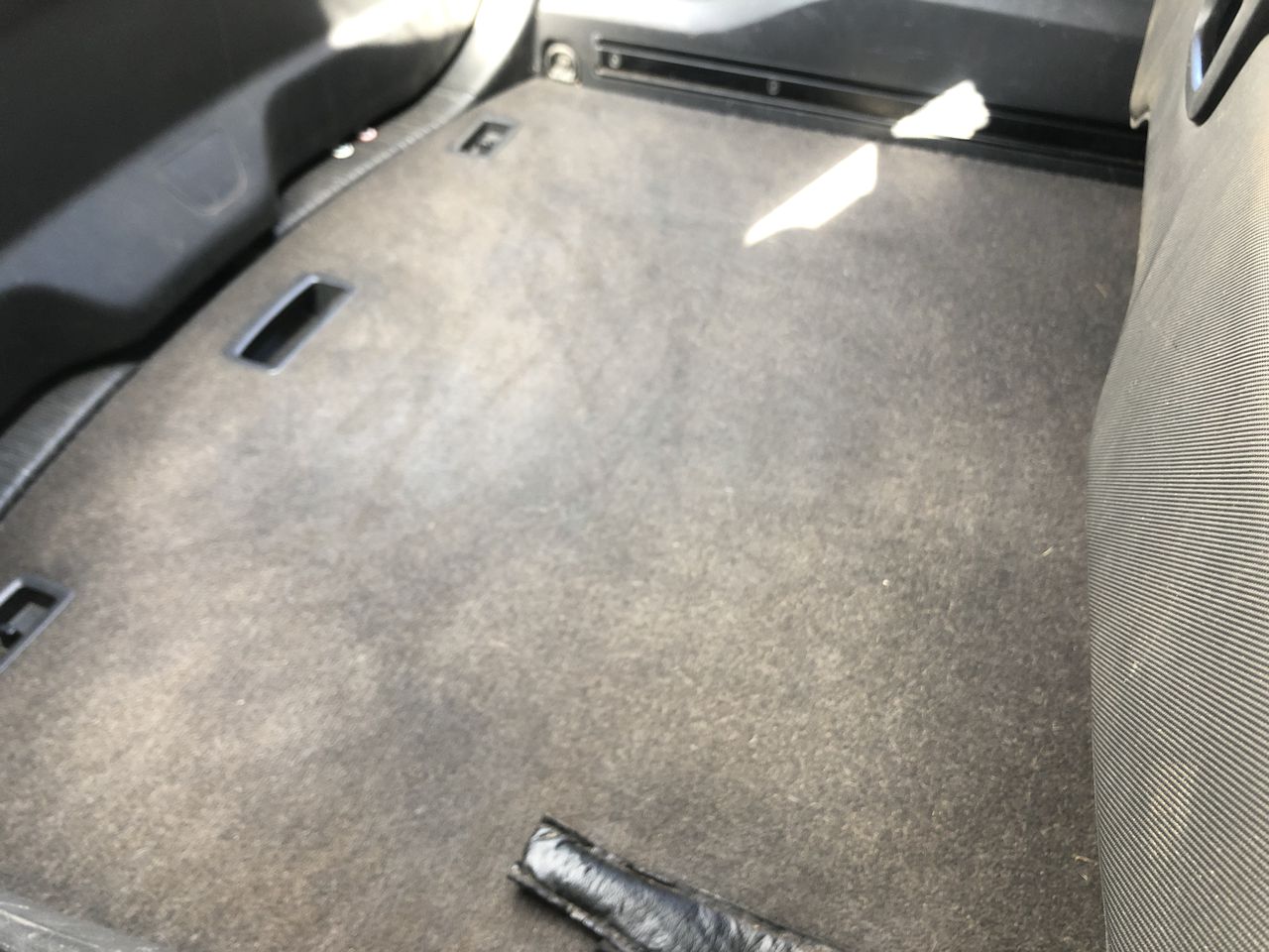 ORAL-B Braun Pro 5000 Electric Toothbrush Duo Pack Rechargeable. NB: Missin