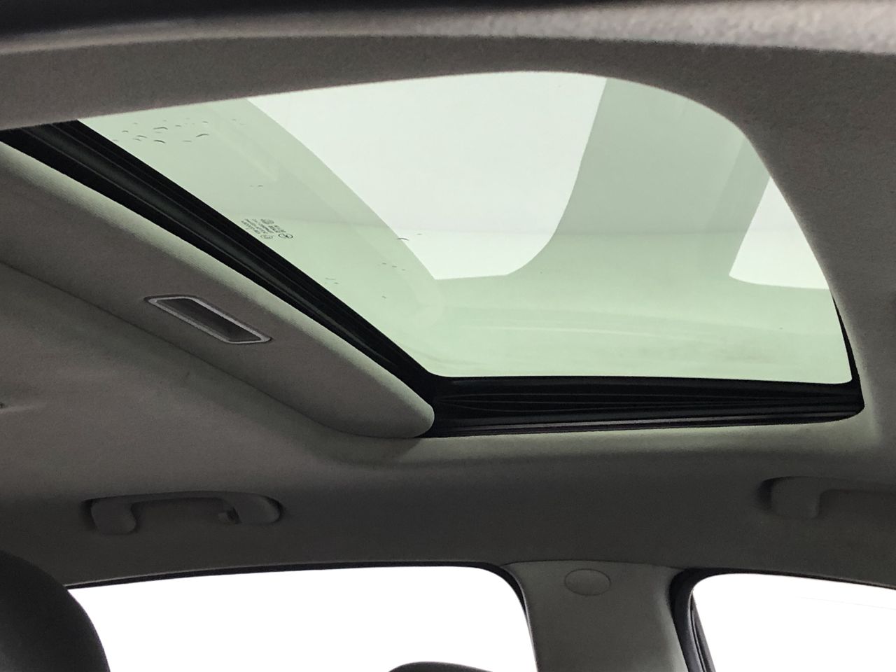 Elephant in the Room Buttery Chardonnay (6x 750mL).