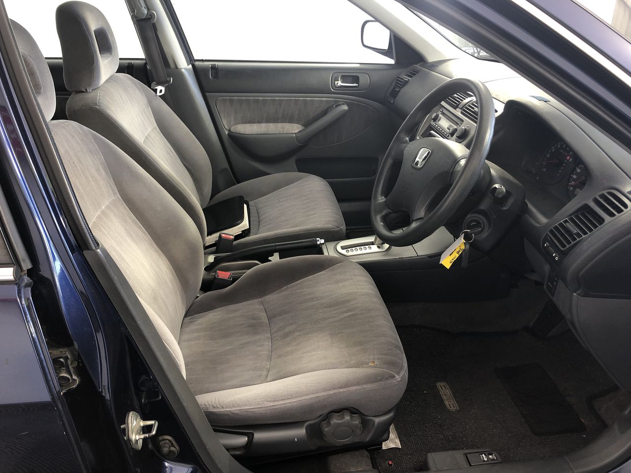 Bromic CT0080G4WC Curved Glass Countertop Beverage Fridge, 80 Litres