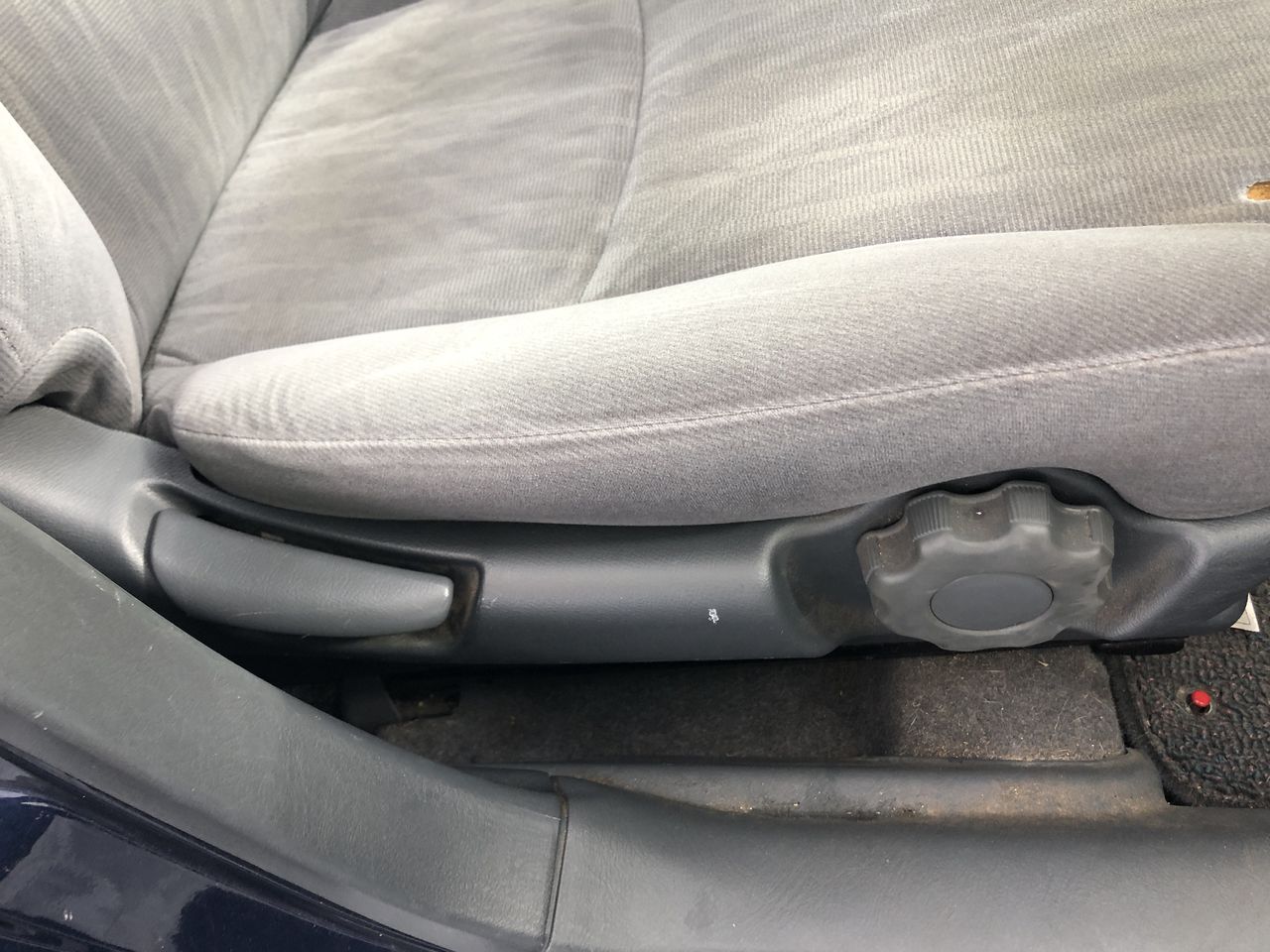 Bromic CT0080G4WC Curved Glass Countertop Beverage Fridge, 80 Litres