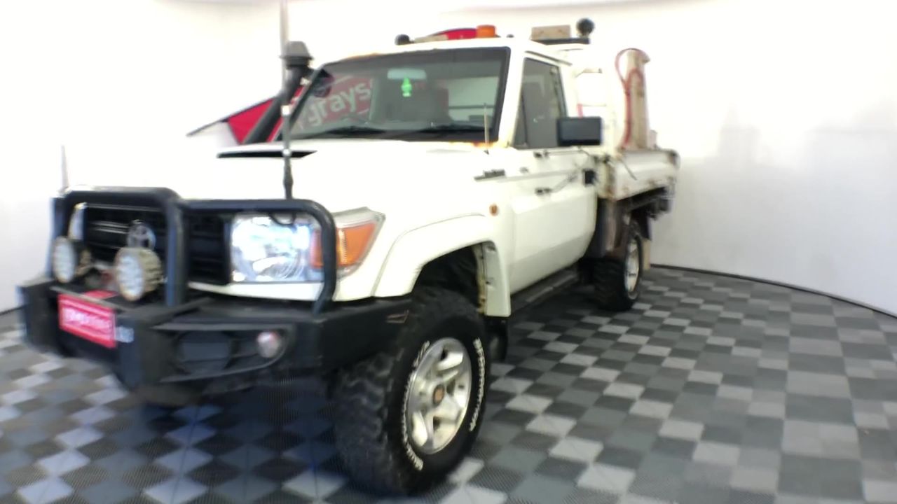 20 x Pairs of Stud & Hoop Earrings in Silver