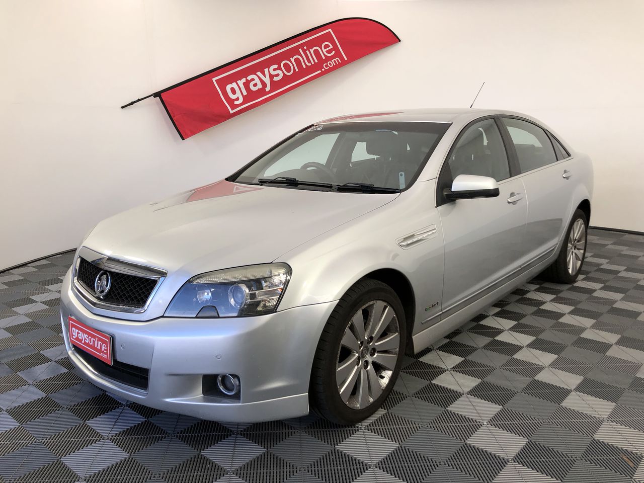 Stunning Rhodium Plated Pink & Simulated Diamond Pave Ring - US Size 7