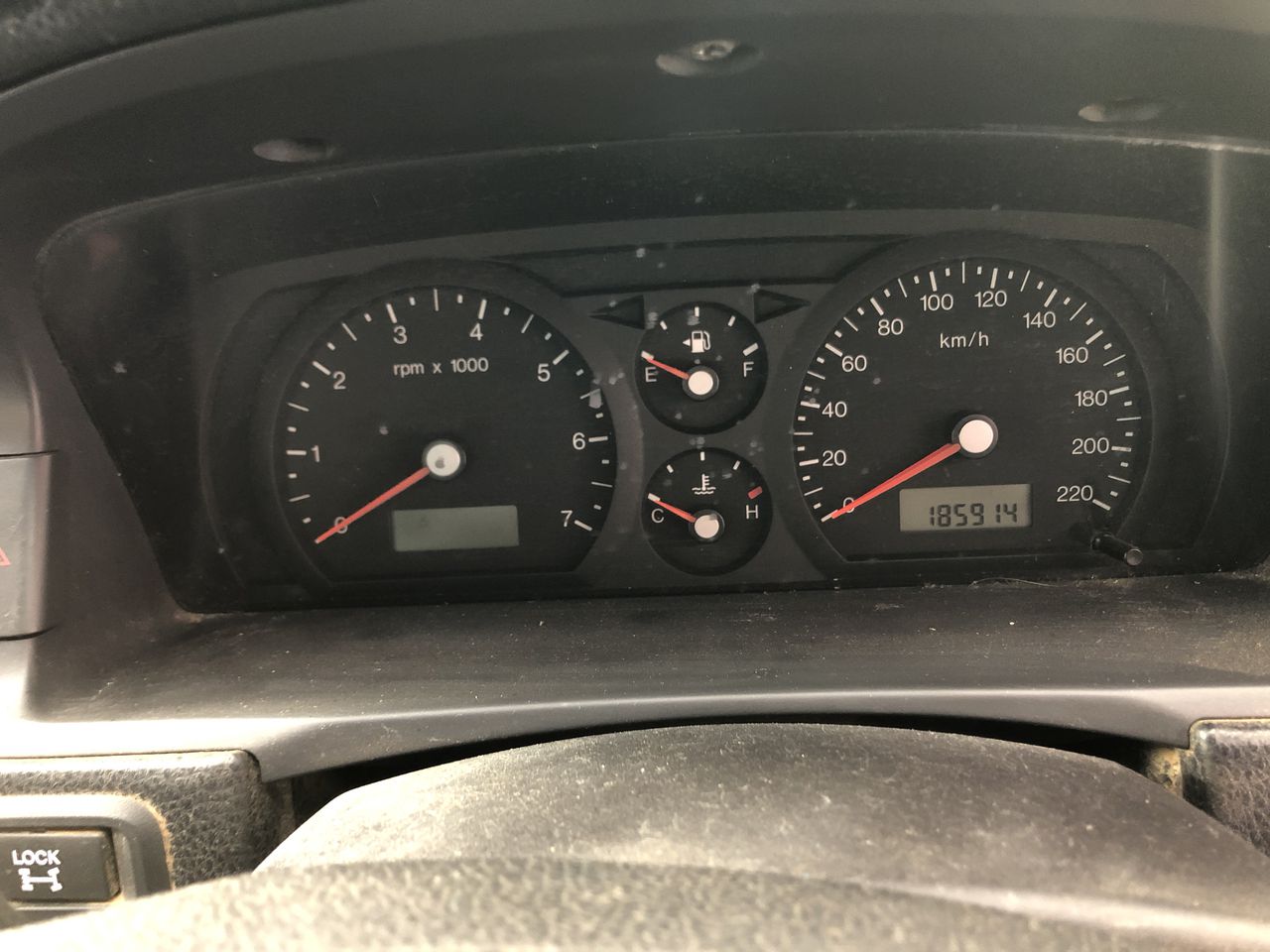 Startrite Automatic Cold Saw with 2 Pneumatic Vices