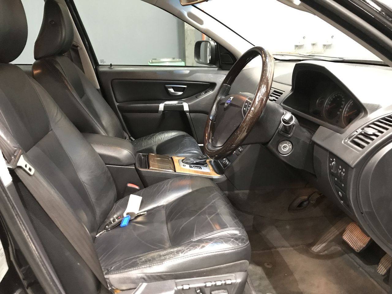 6.93 Carats Cornflower Tanzanite