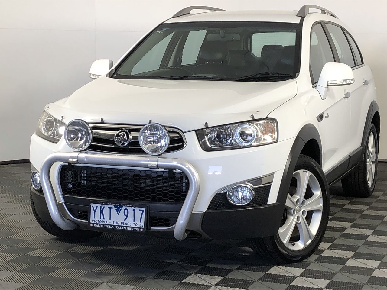 De Bortoli `Sacred Hill` Sparkling Brut NV (6x 750mL), Riverina, NSW.