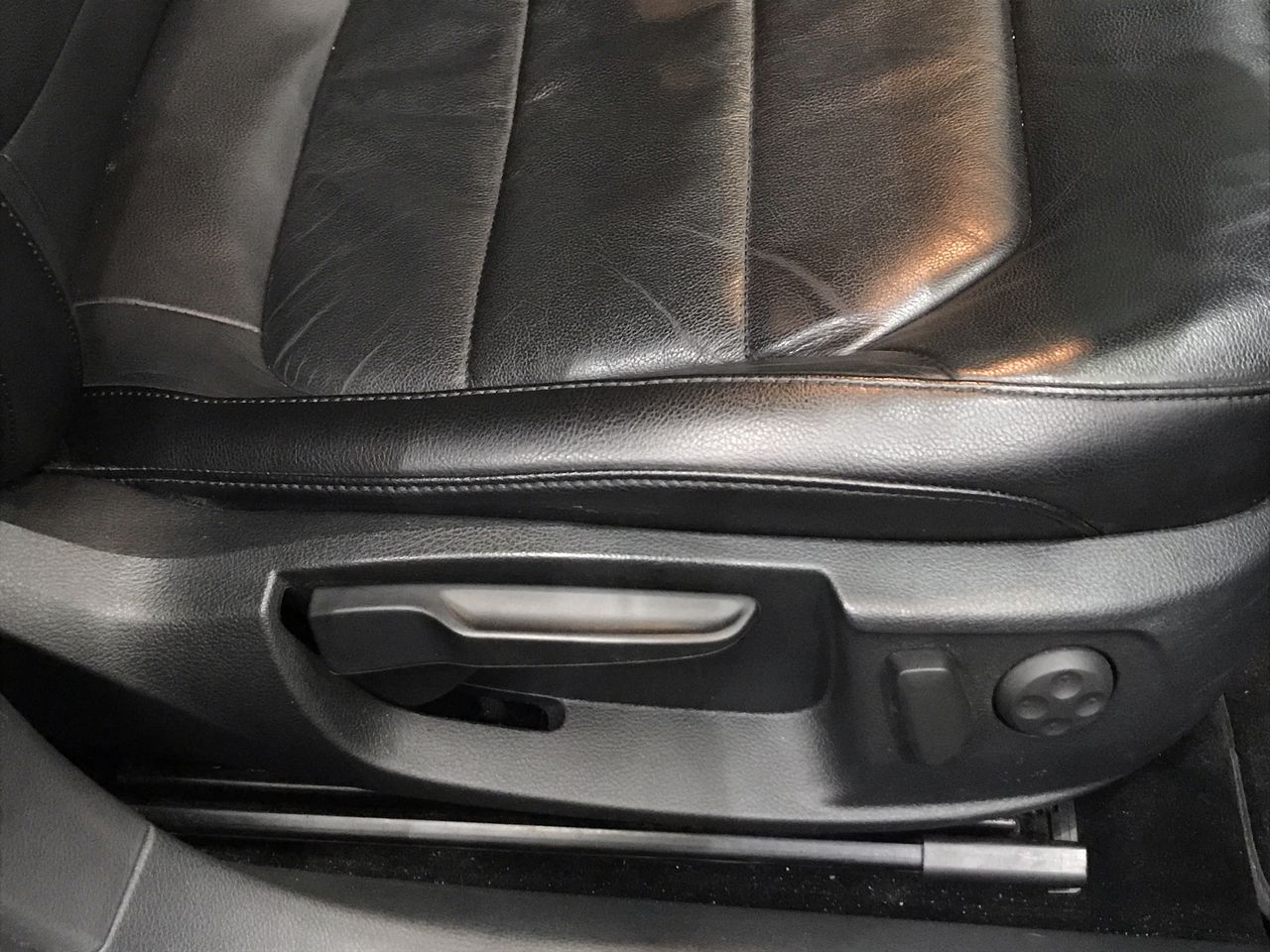 Approx. 111 x Asstd World Coins