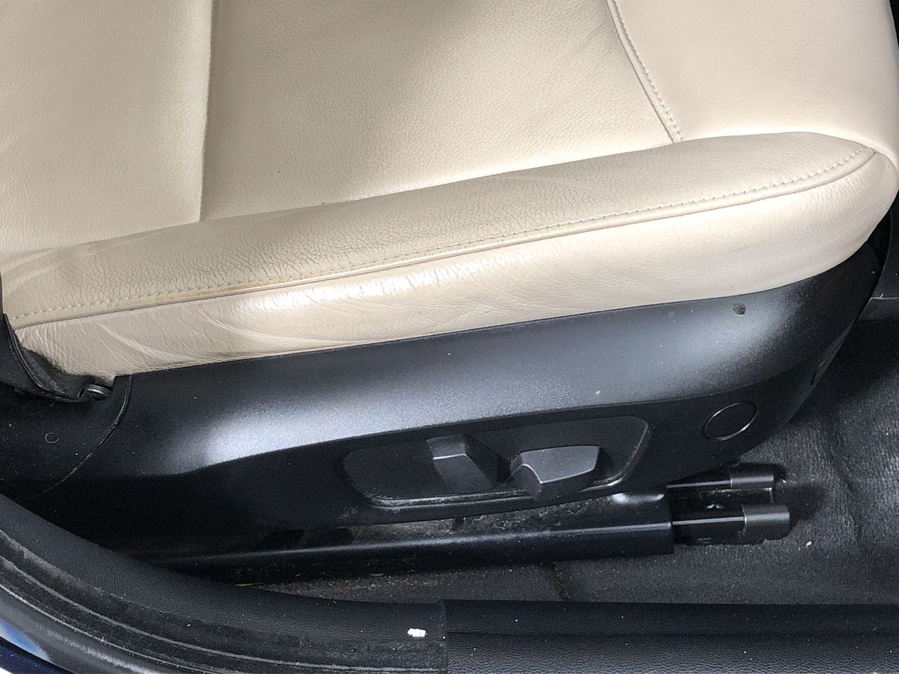 Men's Quartz Watch, Skeleton Design & Mechanical Style, Silver/Black