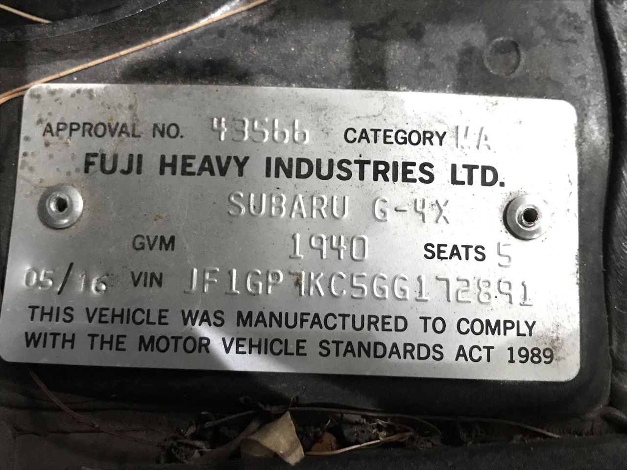 ZINUS Jennifer Modern Office Soho Desk Laptop Computer Study Student Table