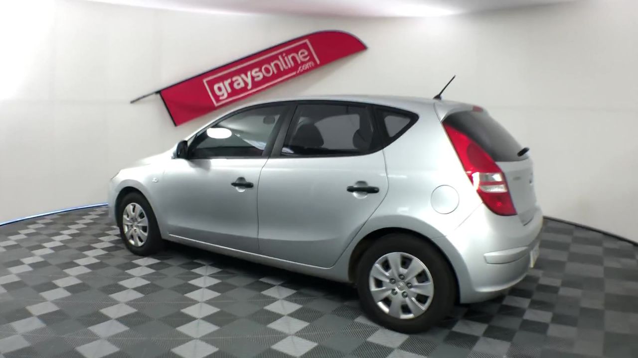 Homedics Mixed Brand and Model Mirror w/ Dimmable LED Bulbs (Lot of 15)