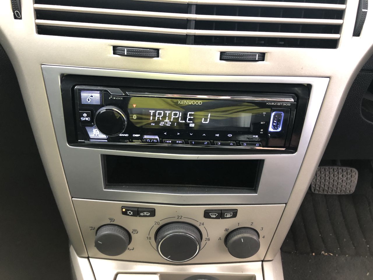 Shure Sennheiser Audio-Technica Dynamic Wireless Microphones (Lot of 18)