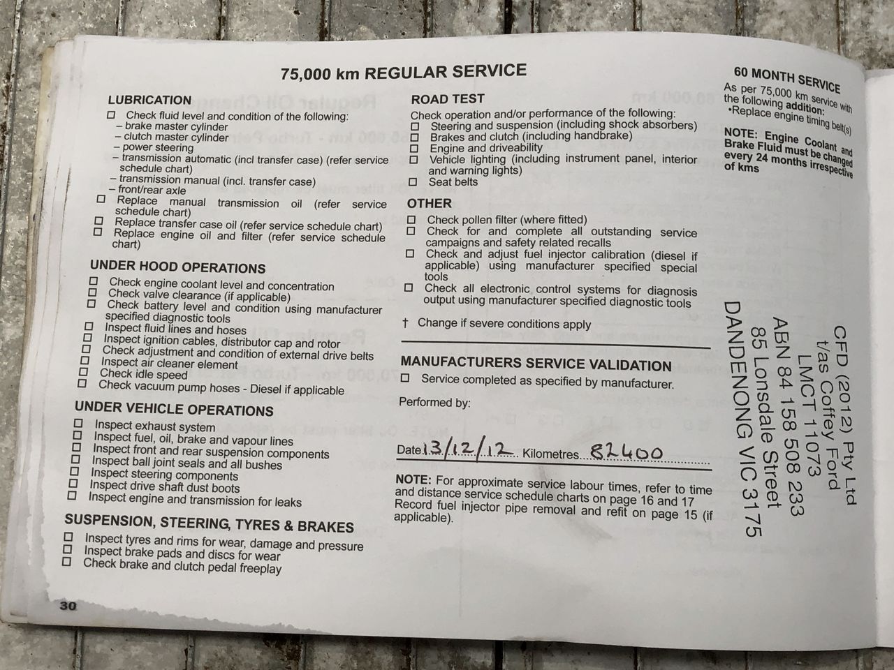 Duchesse De Paris Brut Blanc De Blancs NV (6x 750mL), France.