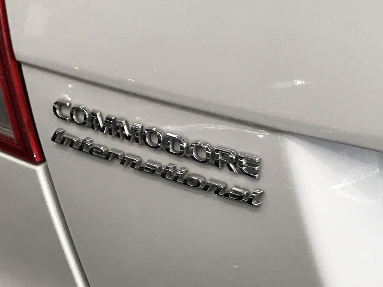 Waterproof  Watch Barrel Shaped Transparent Red Color Quartz Watch Popular