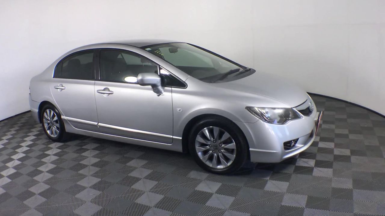 1966 AUSTRALIA FIRST & LAST QUEEN ELIZABETH SILVER ROUND FIFTY CENTS