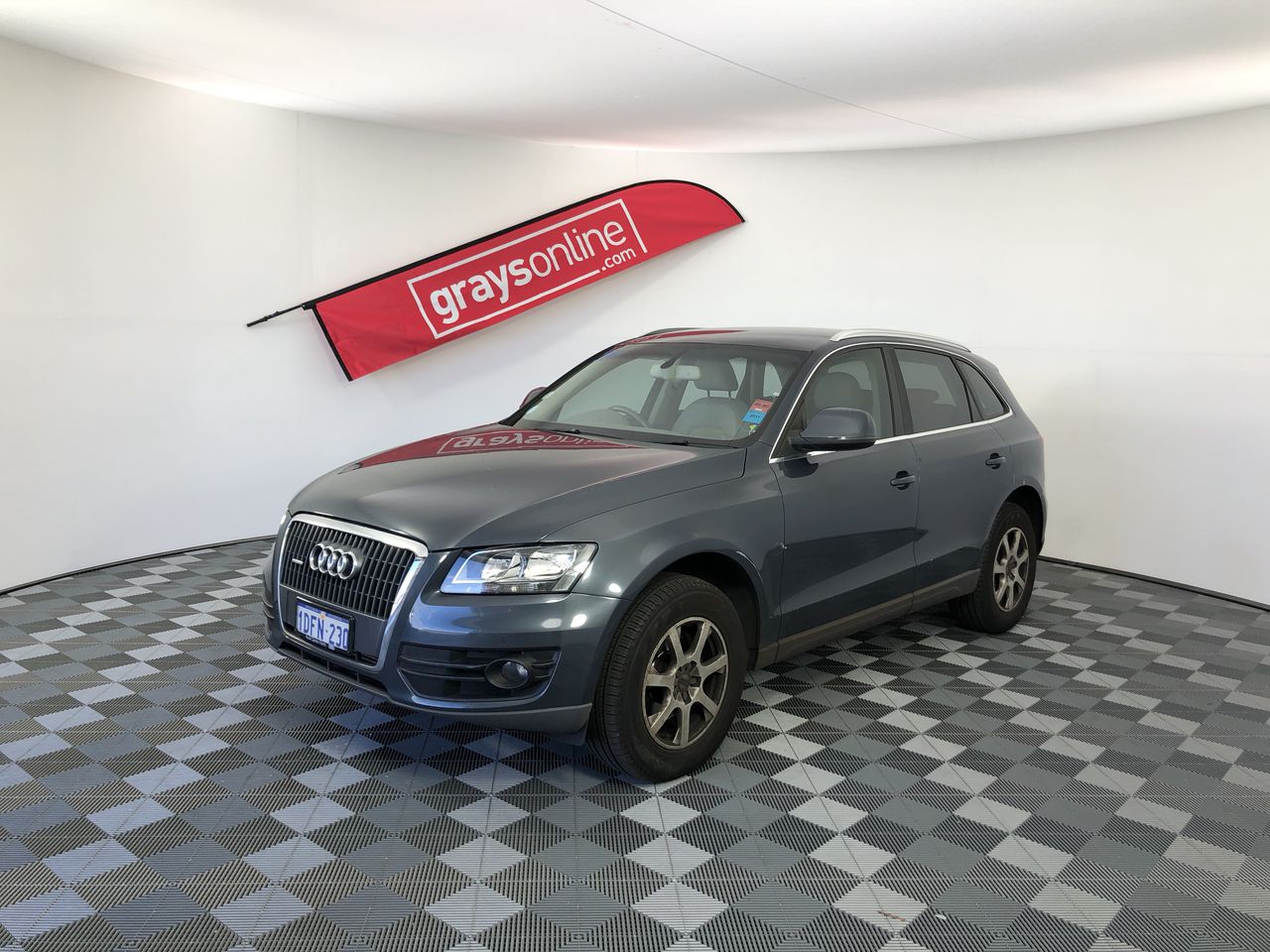 BULK, Collection, Aust Pre decimal, 300 x 1 Penny Roos, mixed GVI and QEII