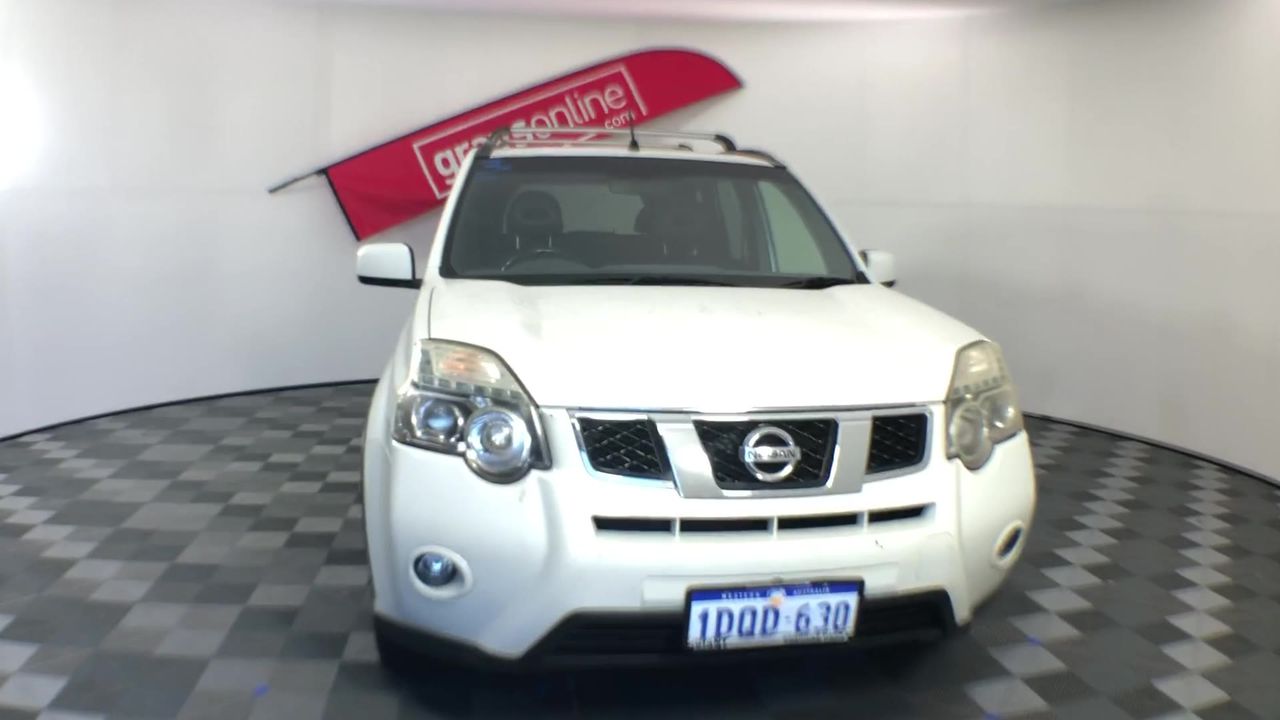 Stunning Stainless Steel Simulated Diamond Band Ring - US Size 9