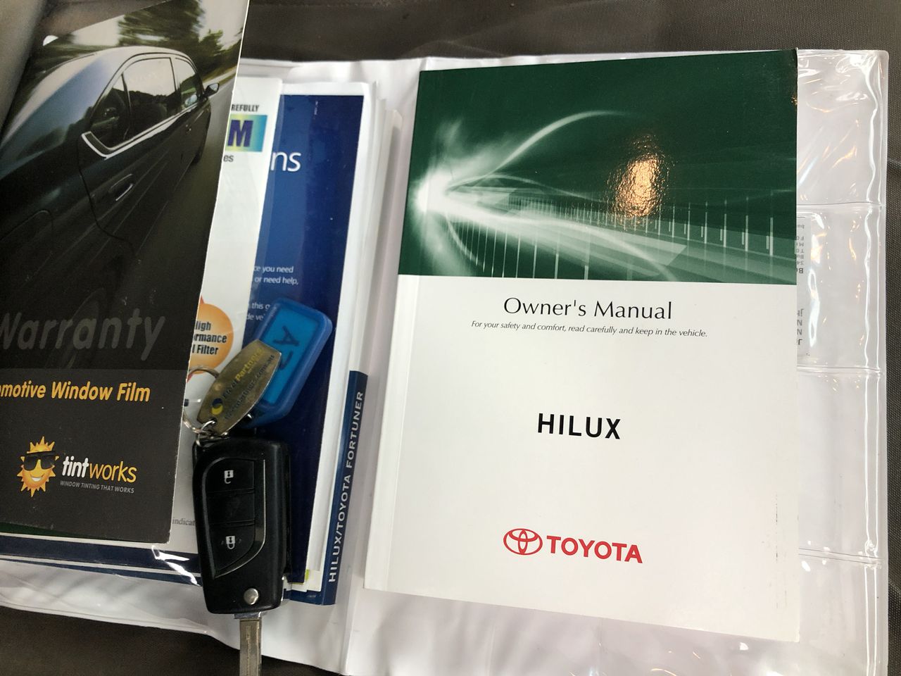 ADIDAS Women's Breaknet 3.0 Shoes, Size US8, CloudWhite/GoldMetallic, JQ548