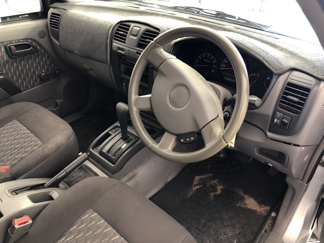 SIGNATURE Men's Comfort Trainers, Size US9.5/UK8.5, White.