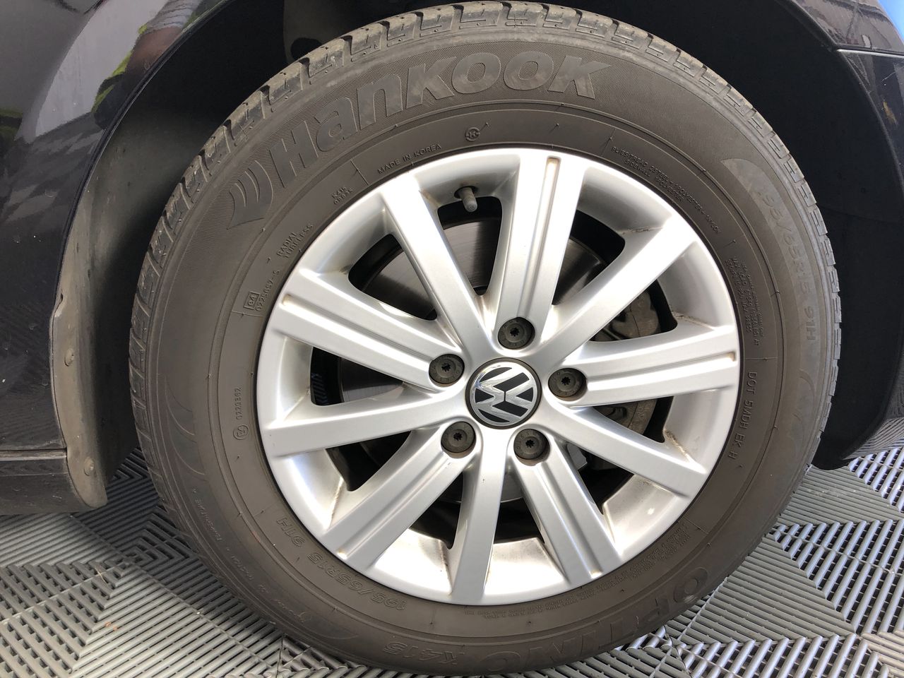 Quantity of 50 1650mm Star Pickets (Unused),